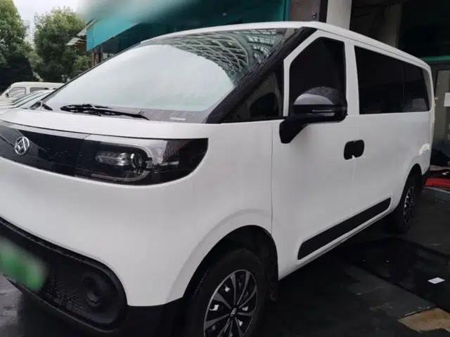 SAIC MAXUS Dana V1 2025 Low-Roof Multi-Function Version 42 kWh
