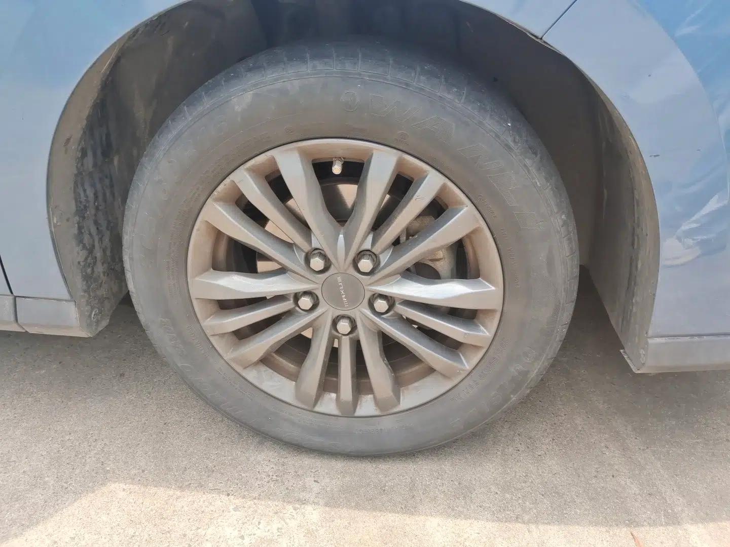 SAIC MAXUS EUNIQ 5 2020 1.3T PLUG-IN Elite Edition — миниатюра 8