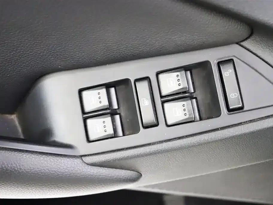 2015 Senova X65 2.0T Automatic Luxury Edition — миниатюра 12