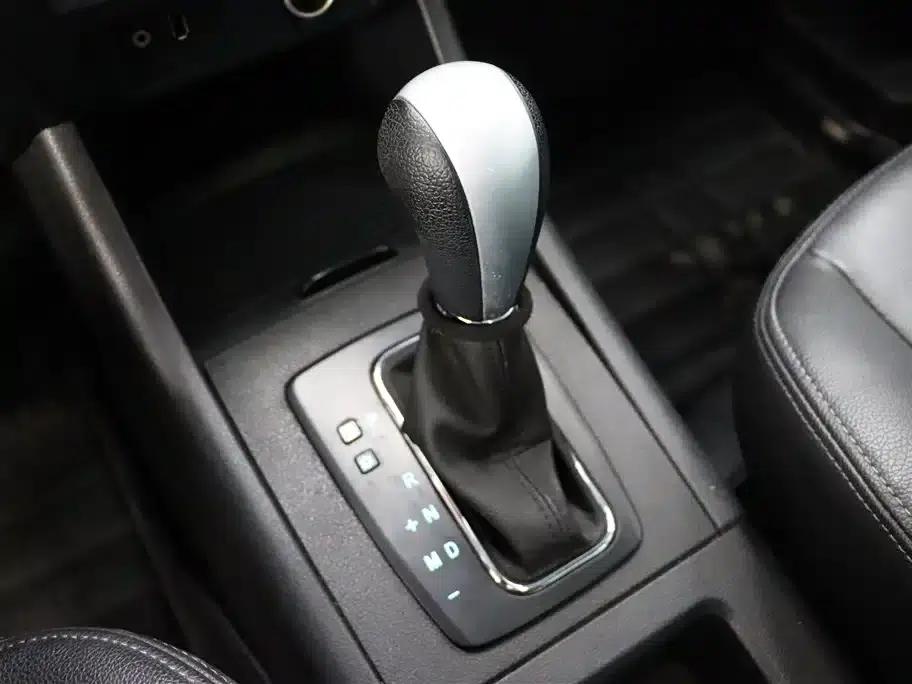 2015 Senova X65 2.0T Automatic Luxury Edition — миниатюра 19