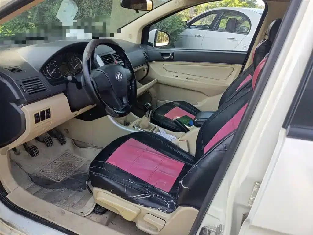 2015 Senova D20 Hatchback 1.5L Manual Comfort Edition — миниатюра 16