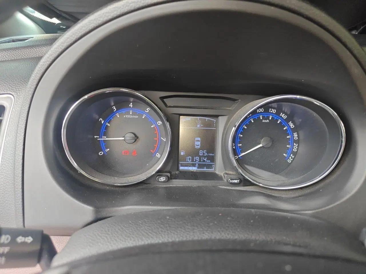 FORTHING SX6 2016 1.6L Manual Luxury Model — миниатюра 11