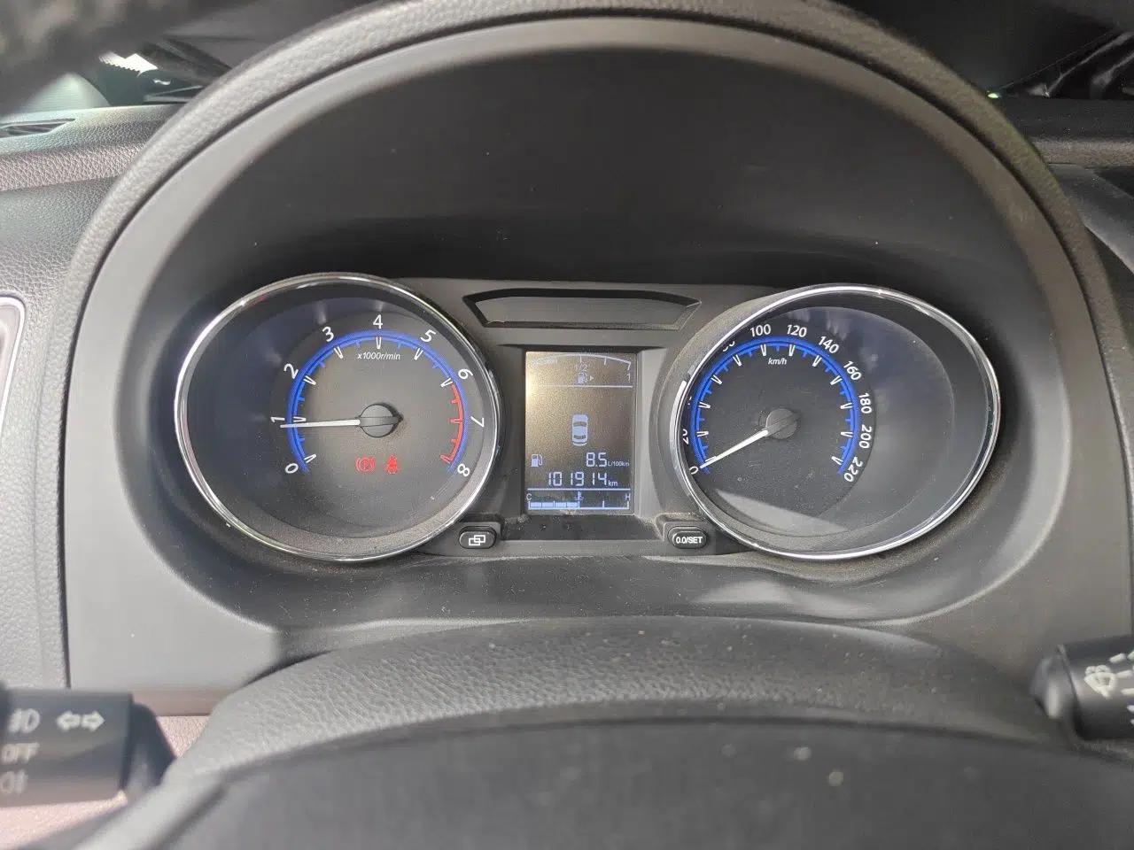 FORTHING SX6 2016 1.6L Manual Luxury Model — миниатюра 12