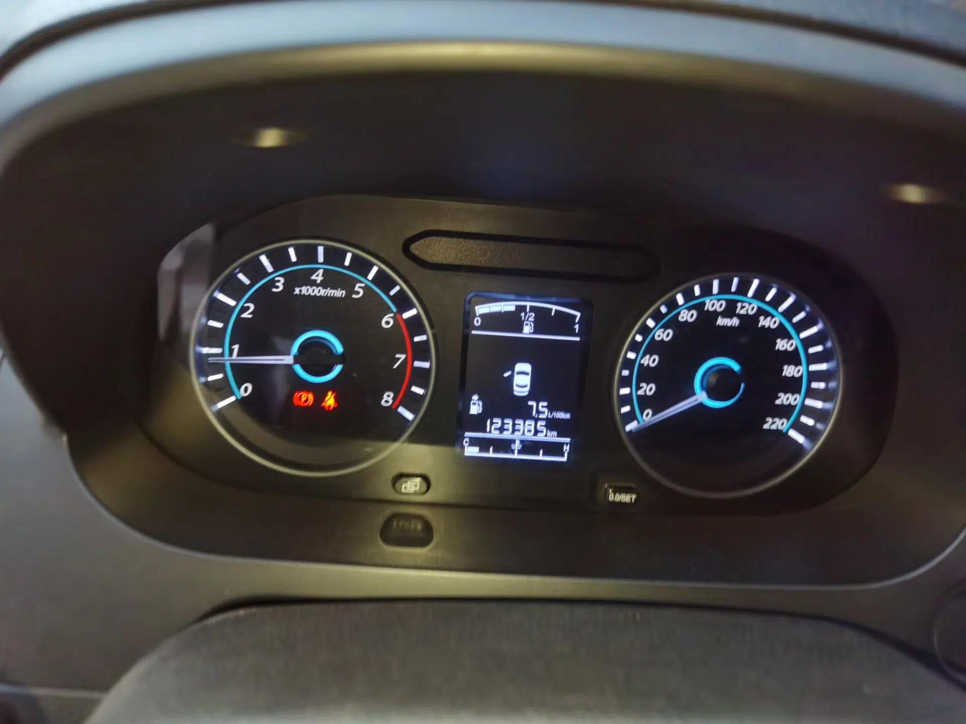 FORTHING Joyear S50 2014 1.5L Manual Luxury Model — миниатюра 11