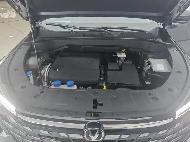 Changan UNI-Z New Energy 2024 Blue Whale Smart Electric iDD 125km Excellent Edition — миниатюра 5