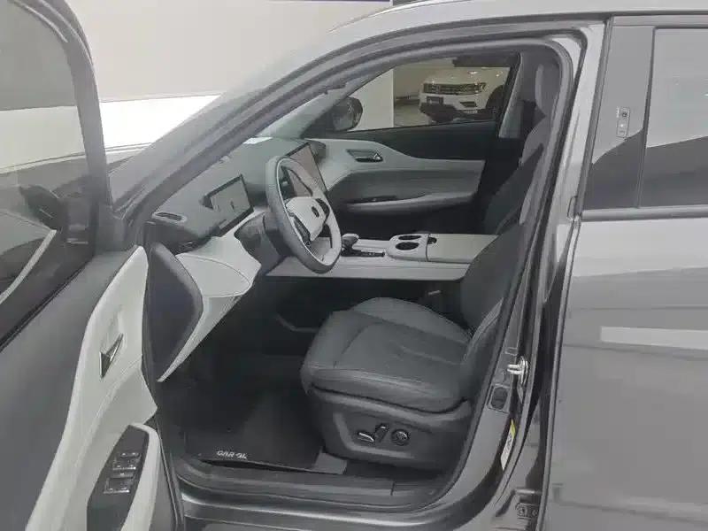 Changan UNI-Z New Energy 2024 Blue Whale Smart Electric iDD 125km Excellent Edition — миниатюра 6
