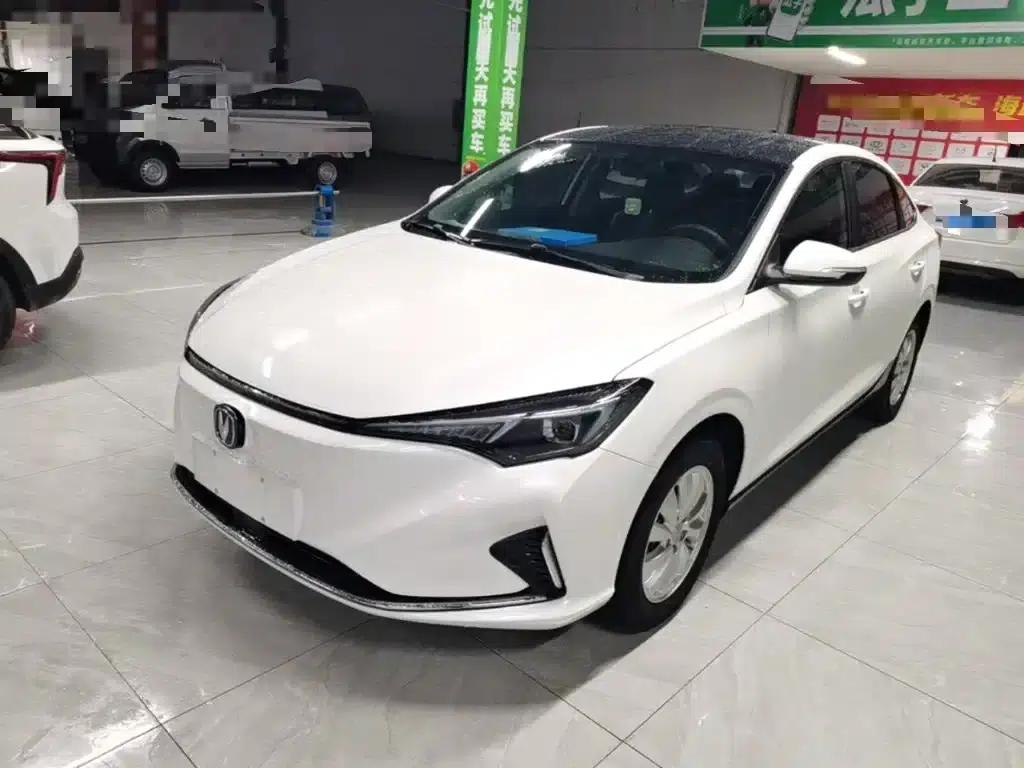 Changan Eado New Energy 2022 EV460 Smart Ride-Hailing Edition (Lithium Iron Phosphate) — миниатюра 1