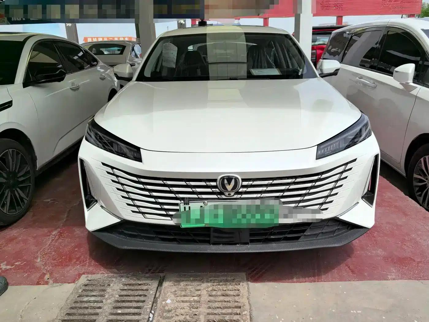 Changan Eado PHEV 2025 Smart Blue Whale 145KM Battleship Edition — миниатюра 2