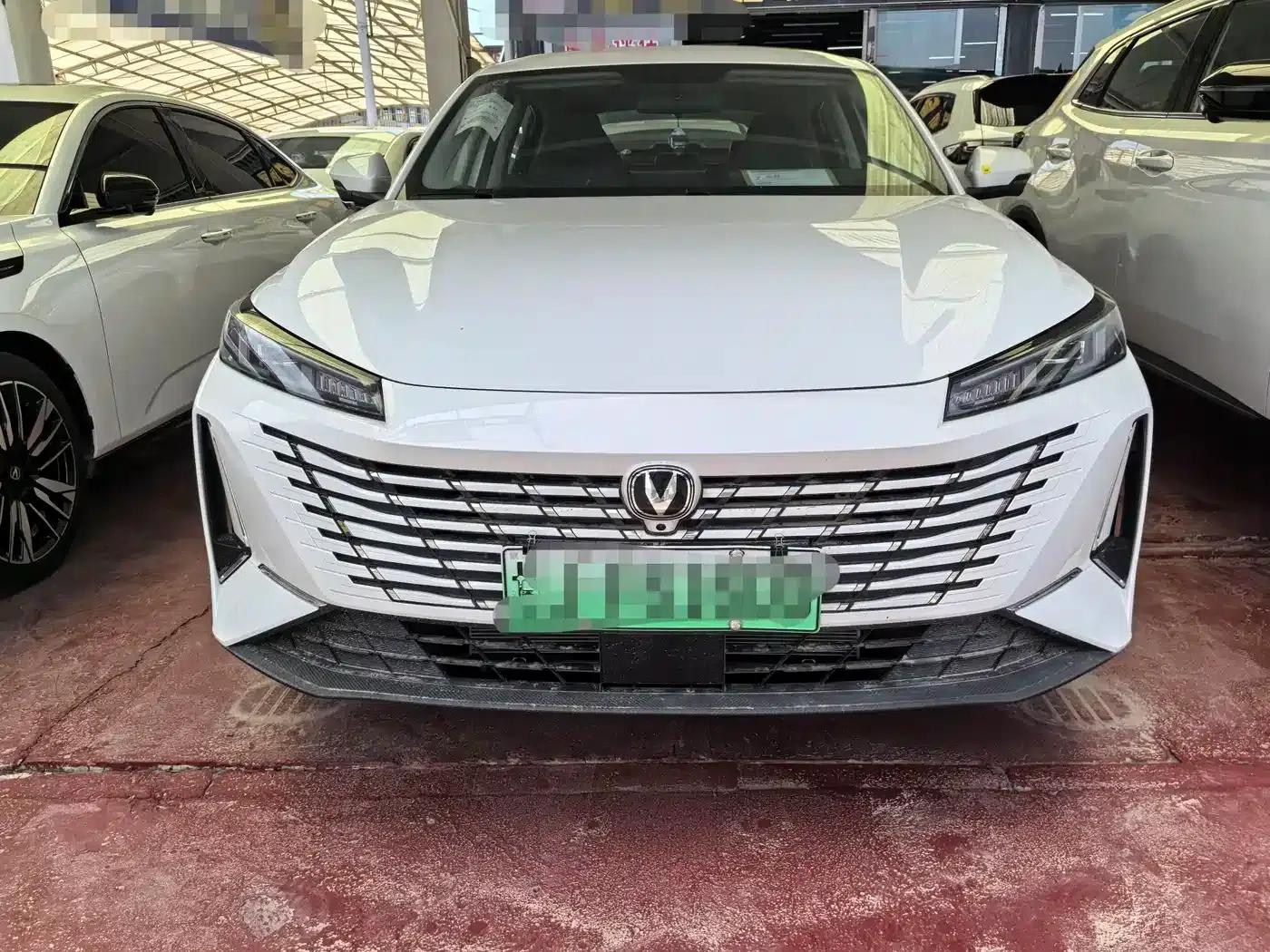 Changan Eado PHEV 2025 Smart Blue Whale 145KM Battleship Edition — миниатюра 2