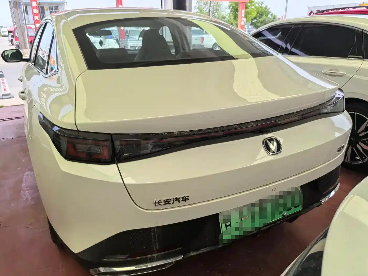 Changan Eado PHEV 2025 Smart Blue Whale 145KM Battleship Edition — миниатюра 5