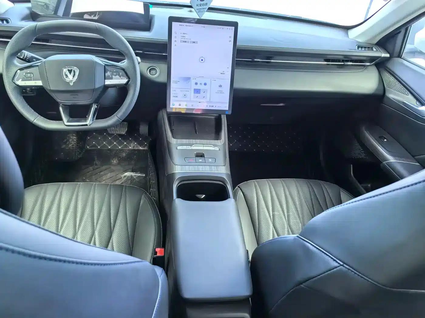 Changan Eado PHEV 2025 Smart Blue Whale 145KM Battleship Edition — миниатюра 8