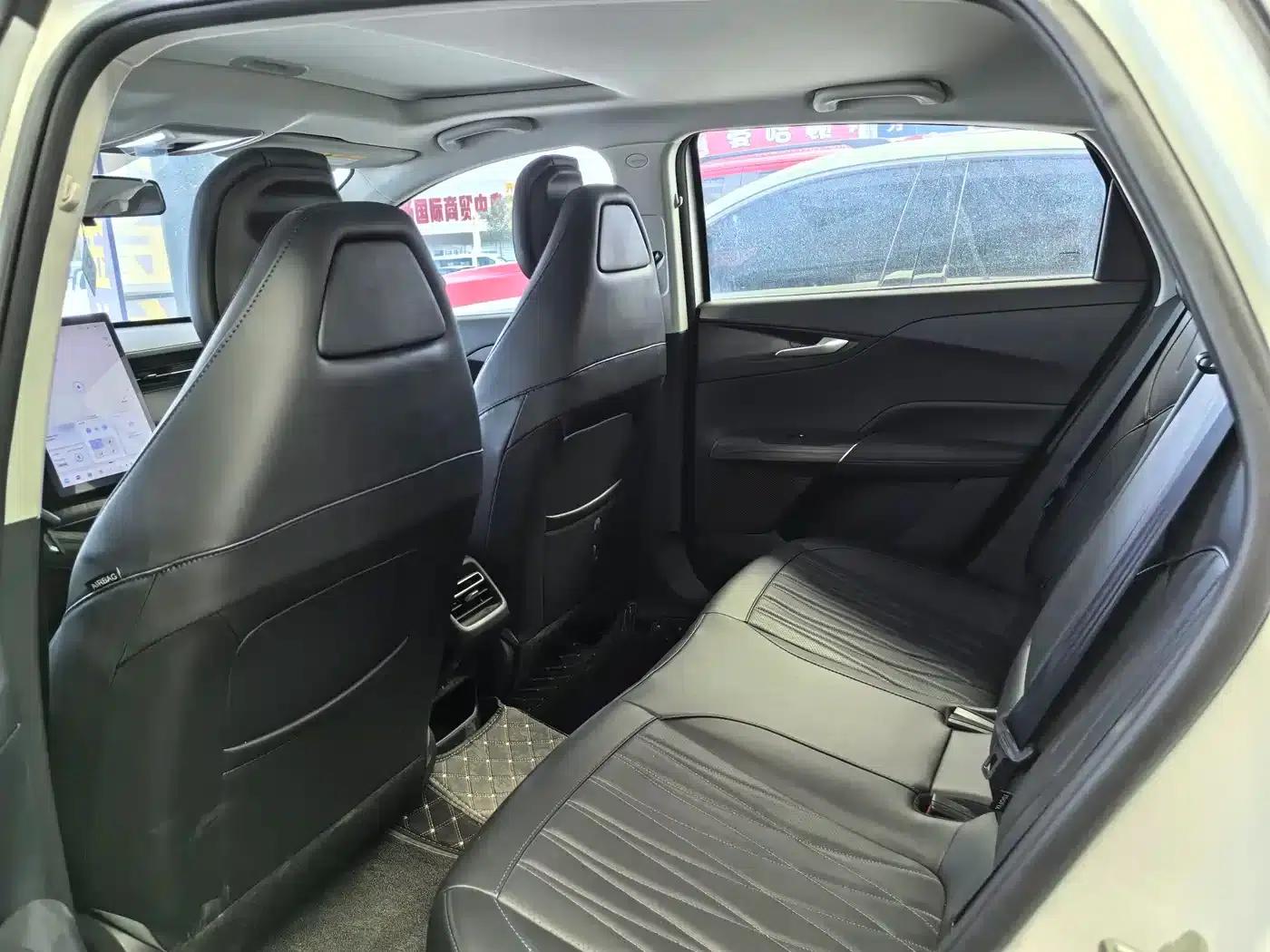 Changan Eado PHEV 2025 Smart Blue Whale 145KM Battleship Edition — миниатюра 9