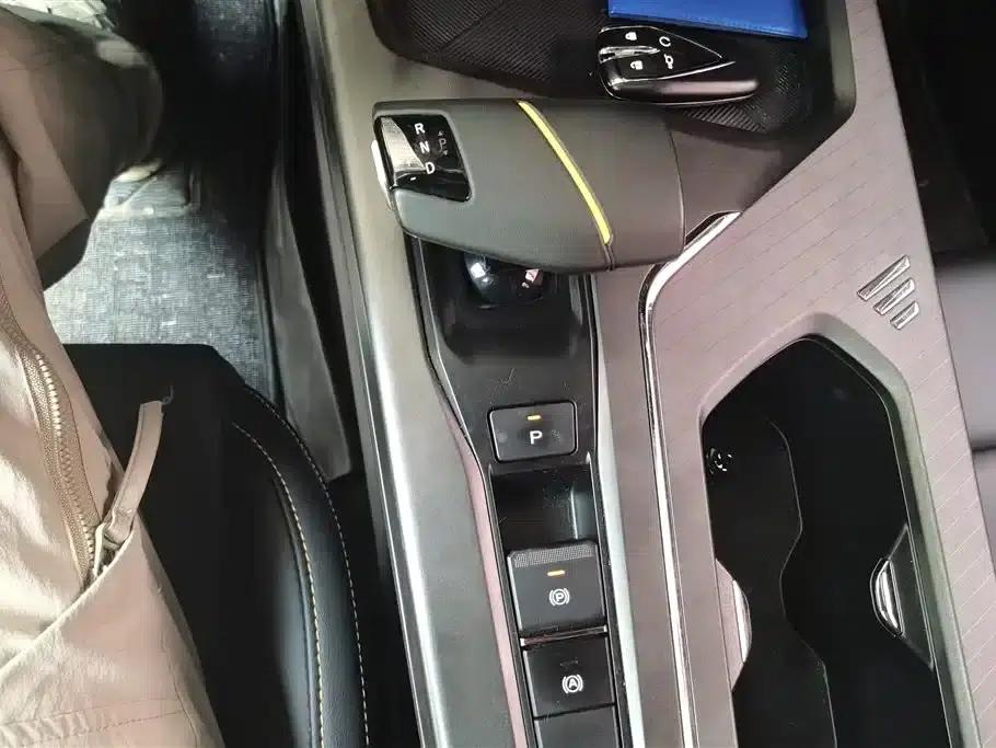 Changan Oushang X5 PLUS 2023 1.5T DCT Premium Edition — миниатюра 16