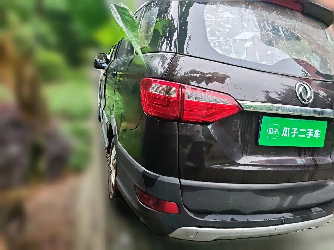Dongfeng Fengon 370 2016 1.5L Manual Standard Edition SFG15-05 7 Seats — миниатюра 4
