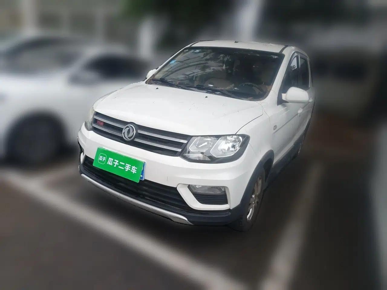 Dongfeng Fengon 370 2016 1.5L Manual Comfort 7-Seater — миниатюра 1