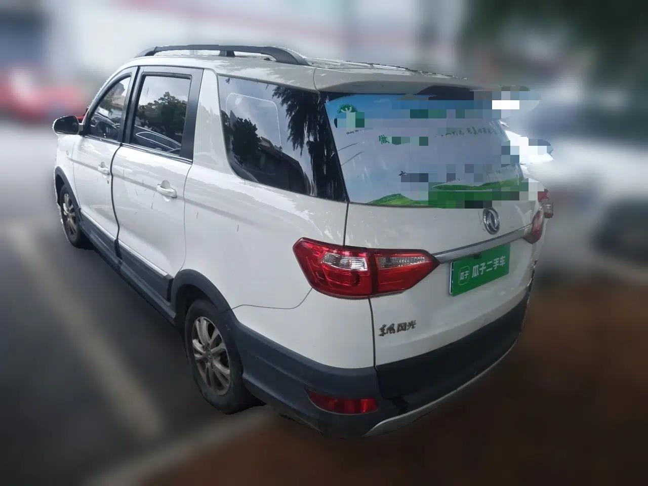 Dongfeng Fengon 370 2016 1.5L Manual Comfort 7-Seater — миниатюра 4