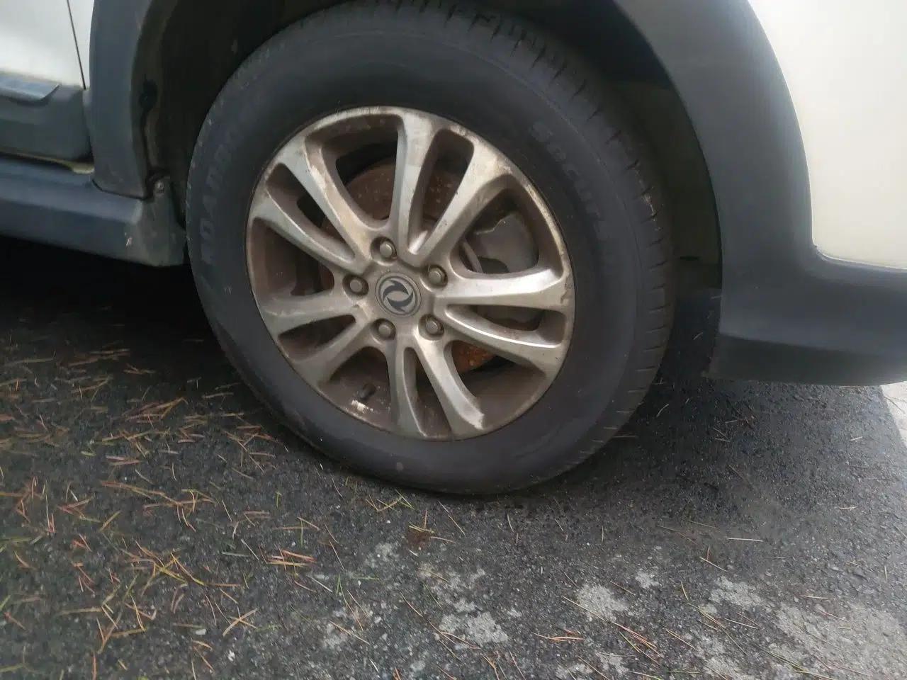 Dongfeng Fengon 370 2016 1.5L Manual Comfort 7-Seater — миниатюра 8
