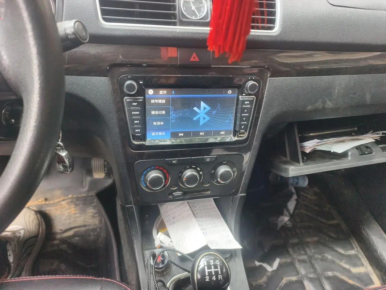 Dongfeng Fengon 360 2015 1.5L Manual Luxury 7-Seater China IV Standard — миниатюра 13