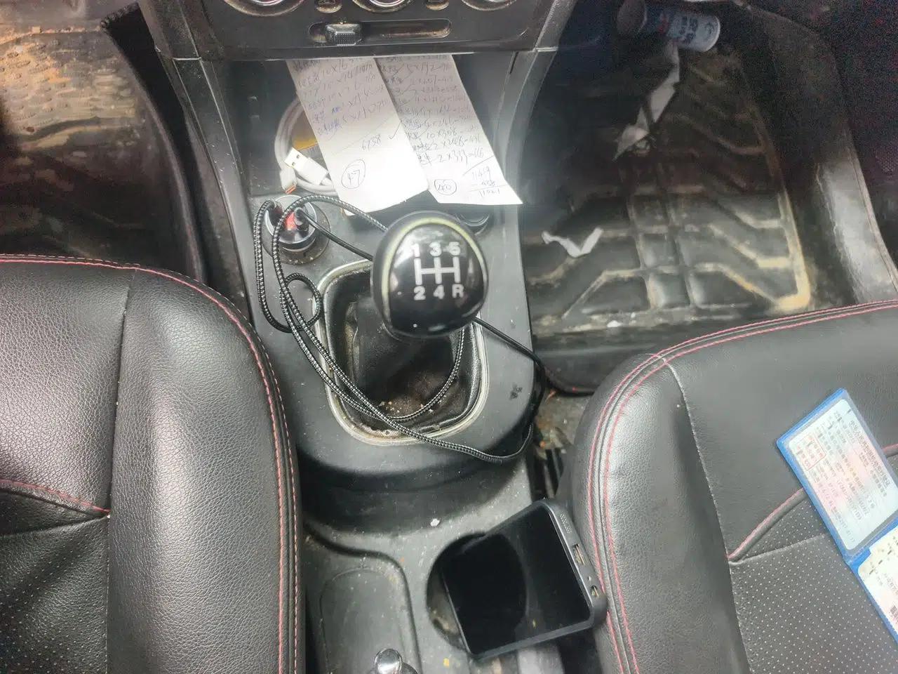 Dongfeng Fengon 360 2015 1.5L Manual Luxury 7-Seater China IV Standard — миниатюра 14