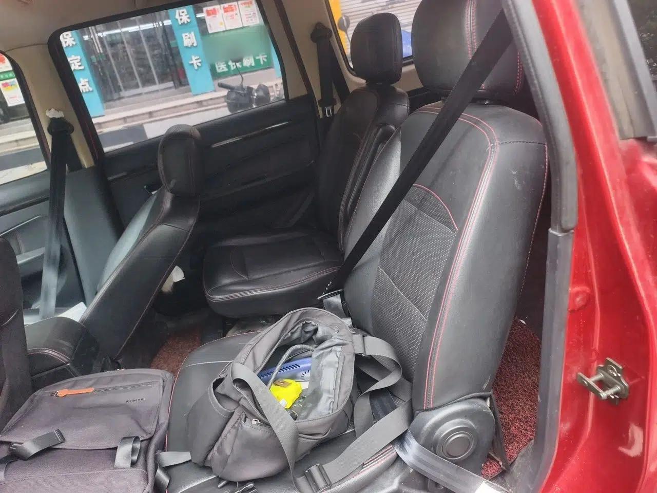 Dongfeng Fengon 360 2015 1.5L Manual Luxury 7-Seater China IV Standard — миниатюра 17