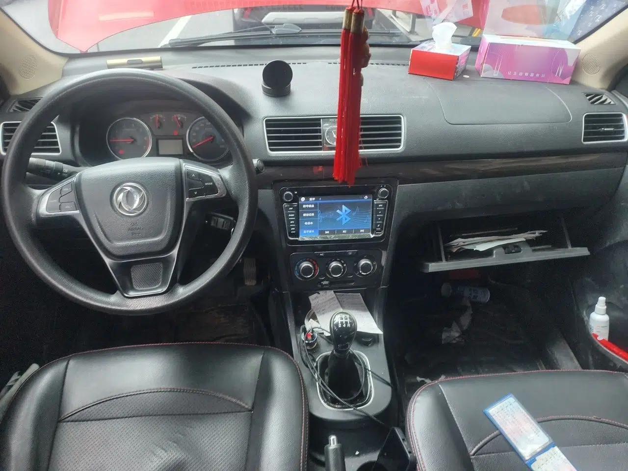 Dongfeng Fengon 360 2015 1.5L Manual Luxury 7-Seater China IV Standard — миниатюра 9