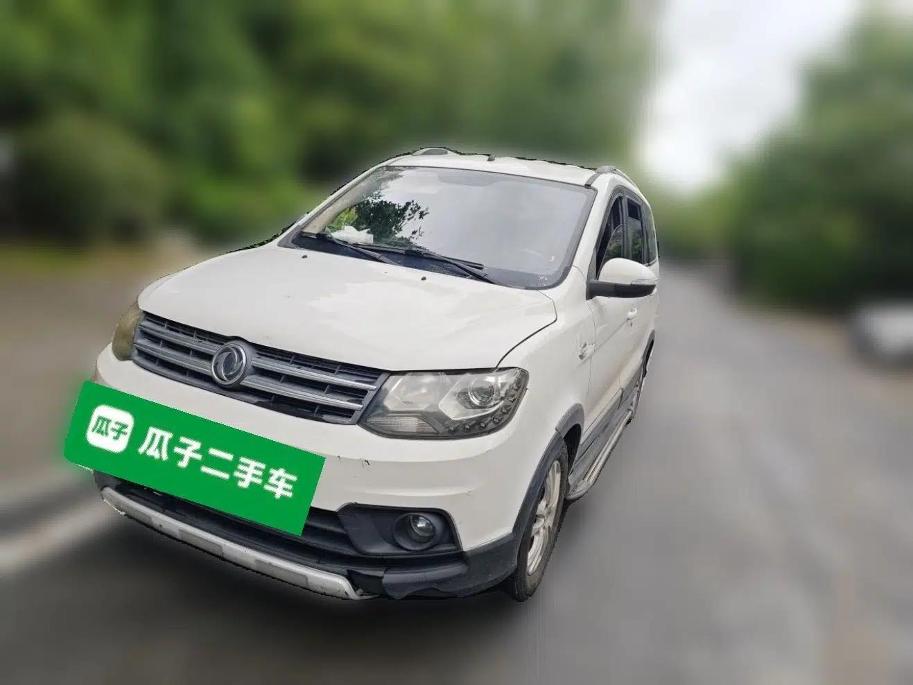 Dongfeng Fengon 360 2015 1.5L Manual Comfort 7-Seater China IV Standard — миниатюра 1