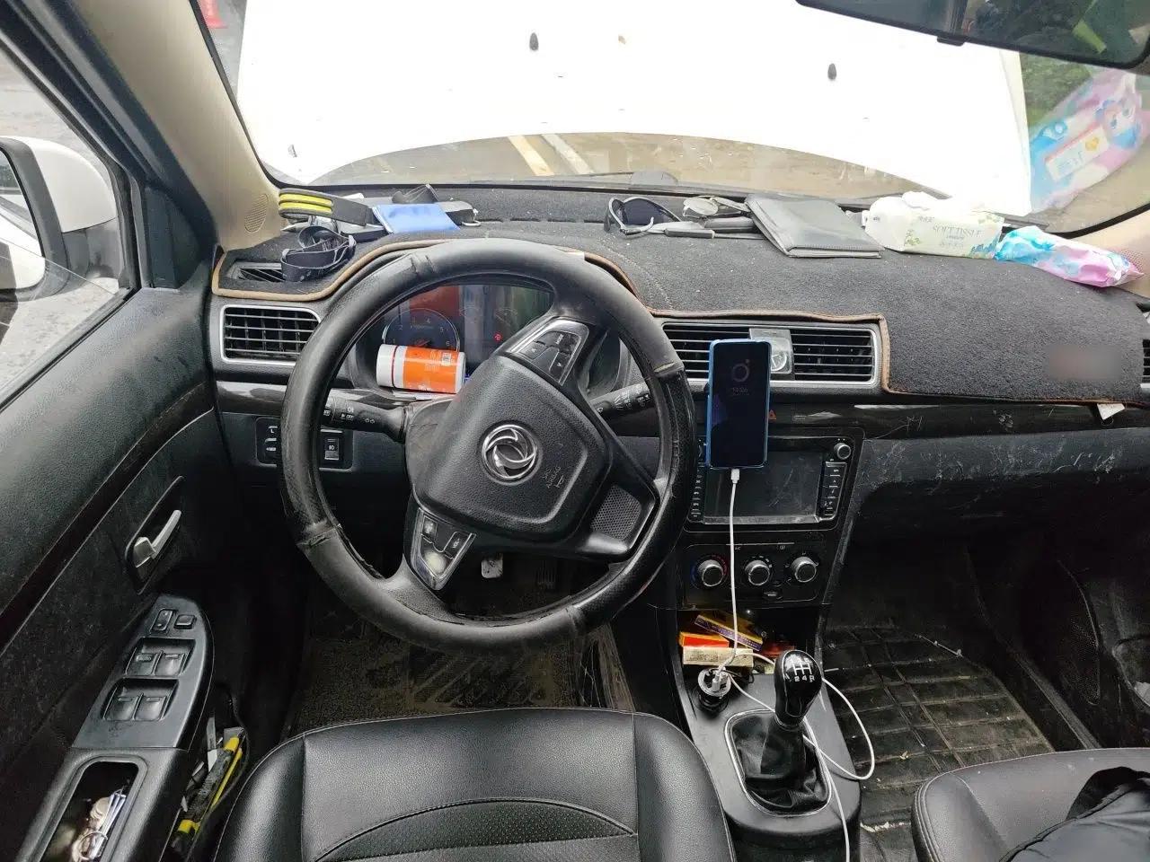 Dongfeng Fengon 360 2015 1.5L Manual Comfort 7-Seater China IV Standard — миниатюра 10