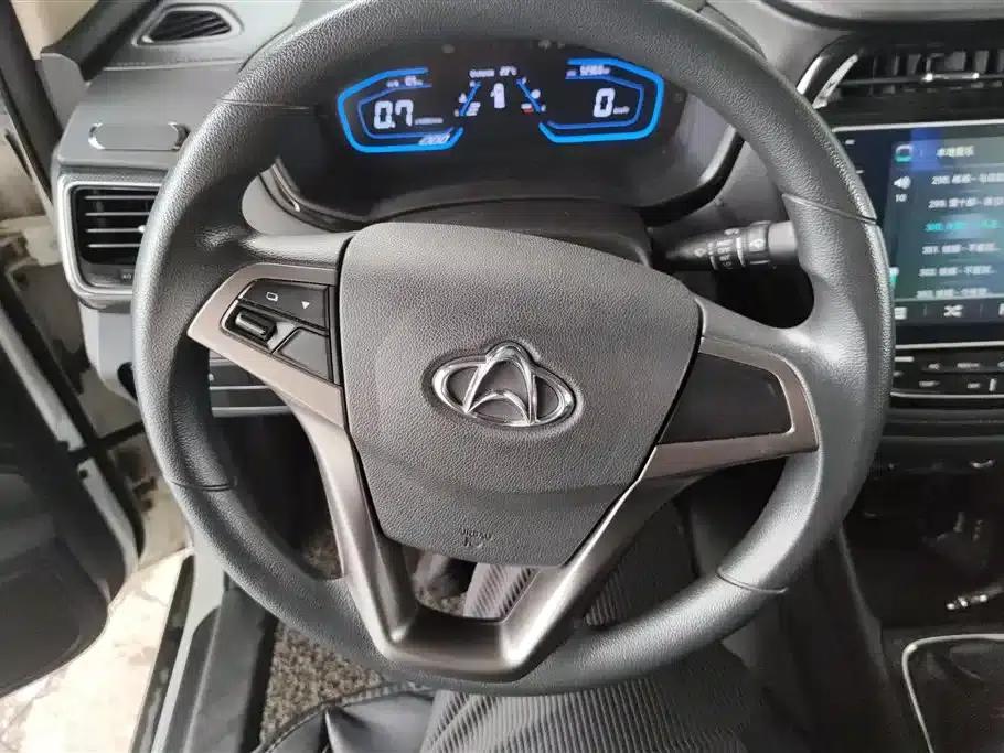 Changan Oushang A800 2017 1.6L Manual Comfort Model — миниатюра 15