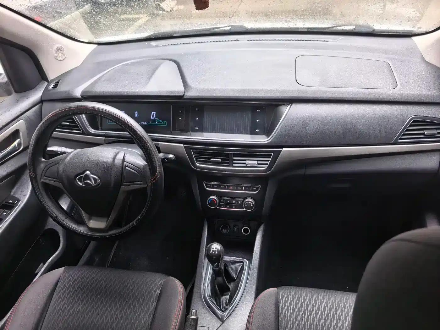 Changan Oushang A600 2017 1.5L Manual Elite — миниатюра 9