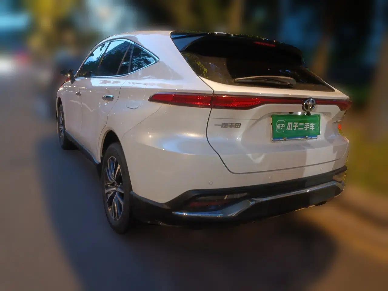Toyota Harrier 2023 2.0L CVT Two-Wheel Drive Entry Version — миниатюра 4