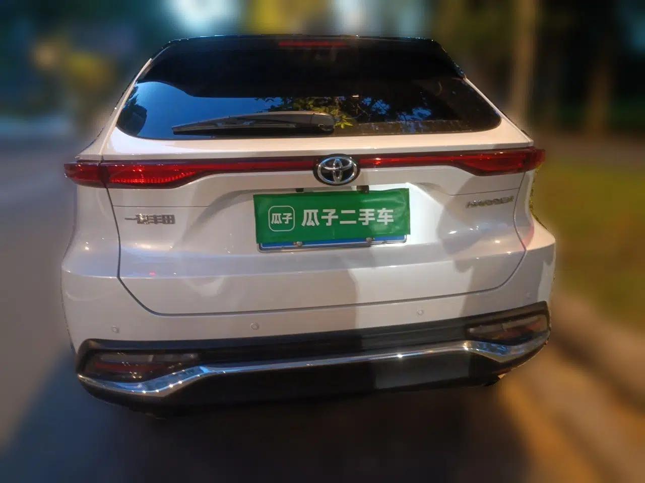 Toyota Harrier 2023 2.0L CVT Two-Wheel Drive Entry Version — миниатюра 5