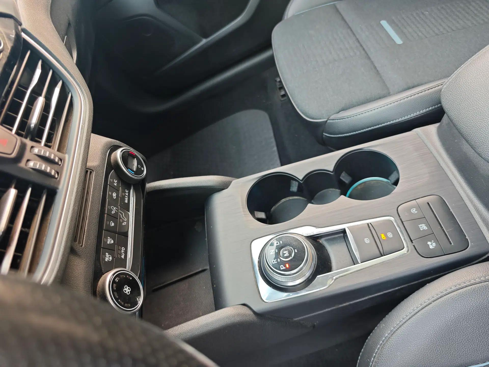 Ford Focus Active 2020 EcoBoost 180 Automatic Trendy Model — миниатюра 20