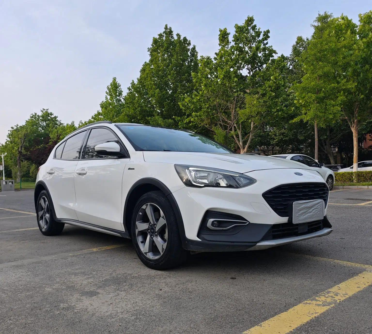 Ford Focus Active 2020 EcoBoost 180 Automatic Trendy Model — миниатюра 7