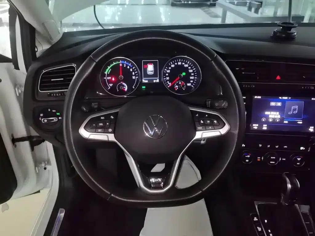 2020 Golf EV — миниатюра 11