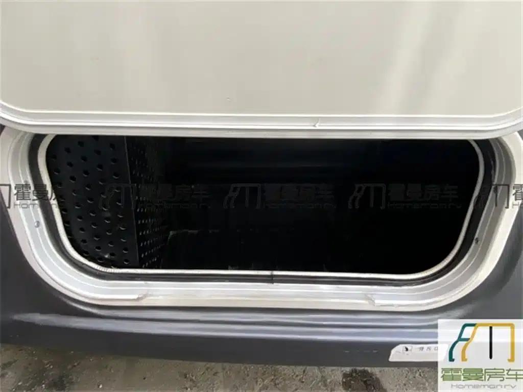 Maxus T70 2020 2.0T Diesel Automatic 4WD Comfort Edition with Long Box and High Chassis — миниатюра 17