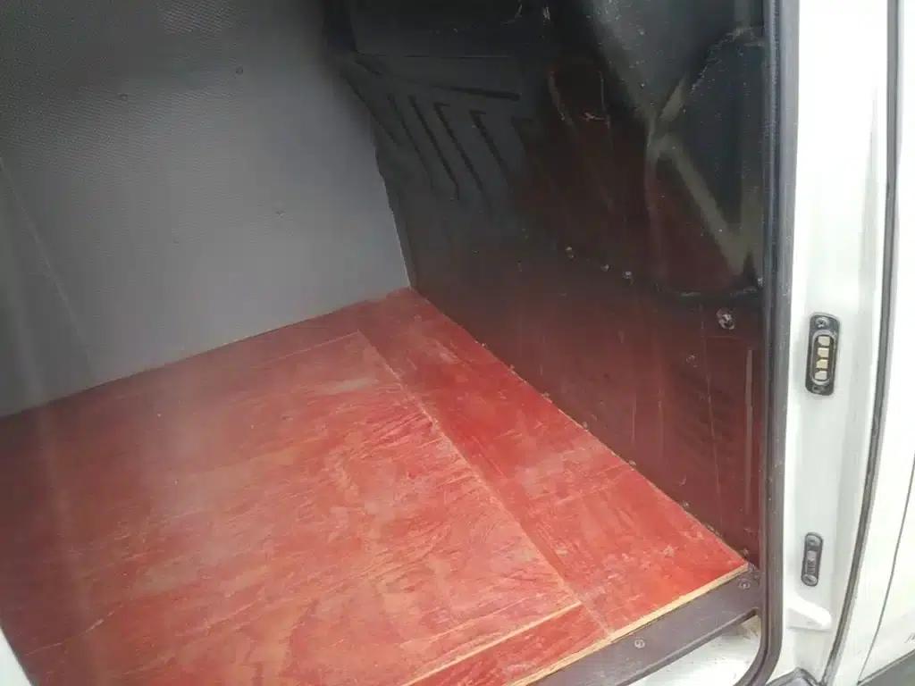 Maxus EV30 2023: Pure Electric Intelligent Logistics Expert - Long Wheelbase Guoxuan — миниатюра 17