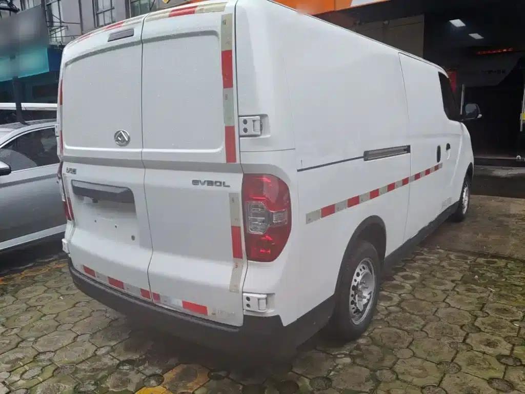 Maxus EV30 2023: Pure Electric Intelligent Logistics Expert - Long Wheelbase Guoxuan — миниатюра 7