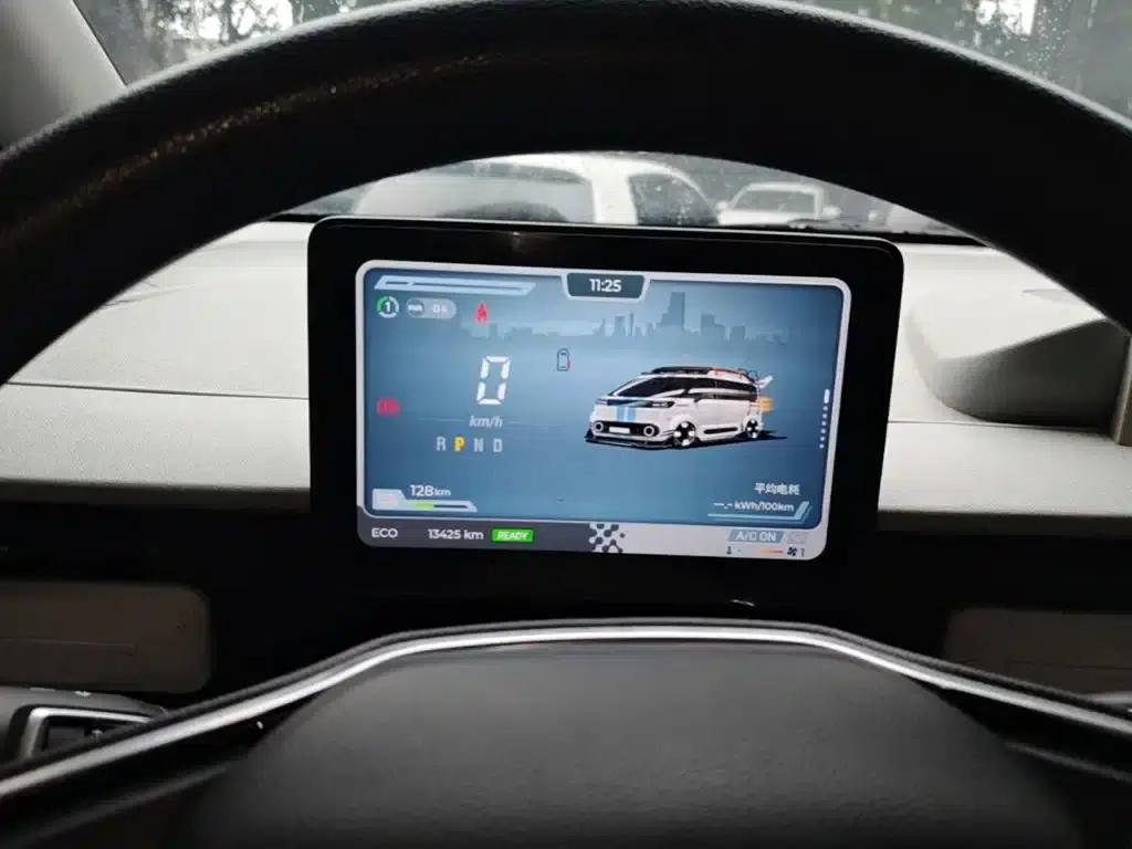 Dana V1 2025 Low-Roof Multi-functional Version 42kWh — миниатюра 12