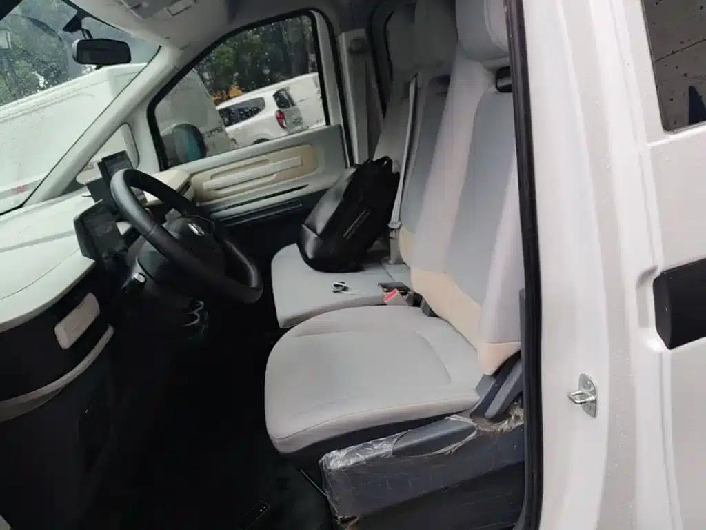 Dana V1 2025 Low-Roof Multi-functional Version 42kWh — миниатюра 15