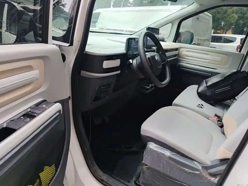 Dana V1 2025 Low-Roof Multi-functional Version 42kWh — миниатюра 16