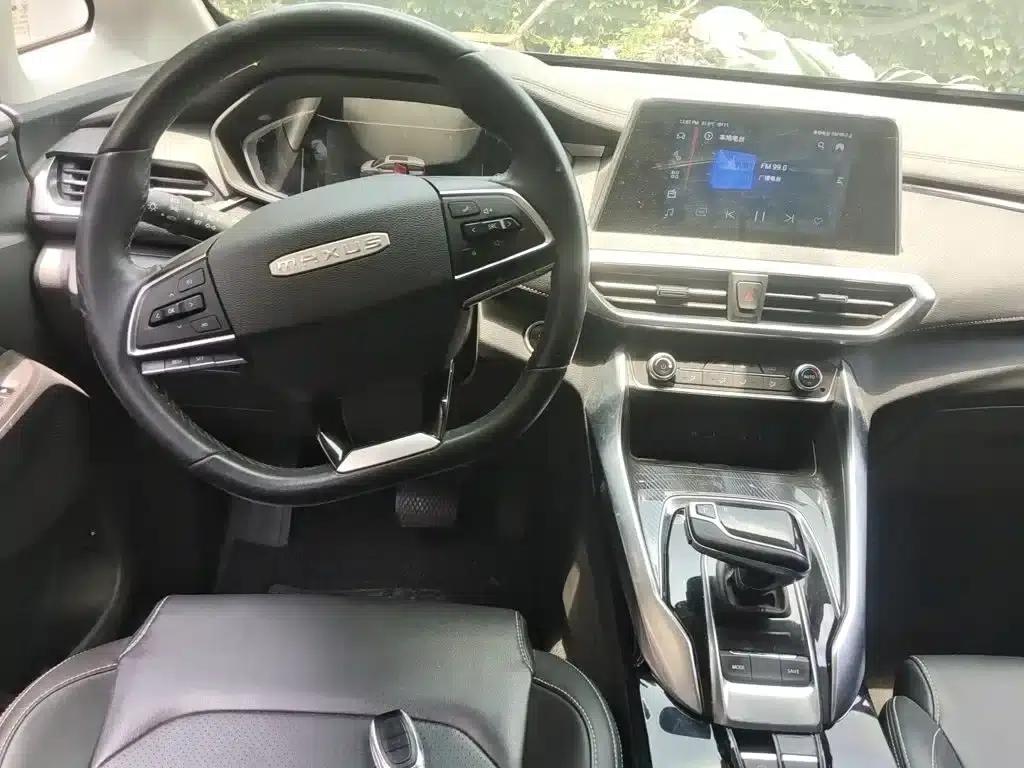 SAIC MAXUS EUNIQ 5 2020 1.3T PLUG IN Elite Edition — миниатюра 13