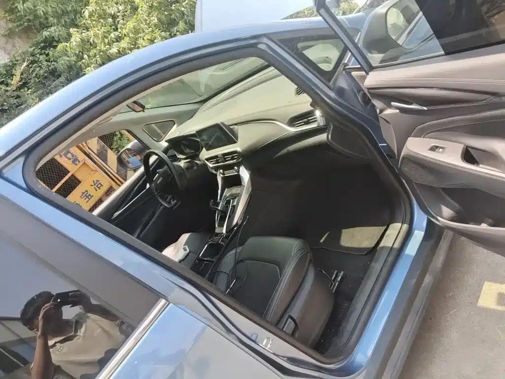 SAIC MAXUS EUNIQ 5 2020 1.3T PLUG IN Elite Edition — миниатюра 20