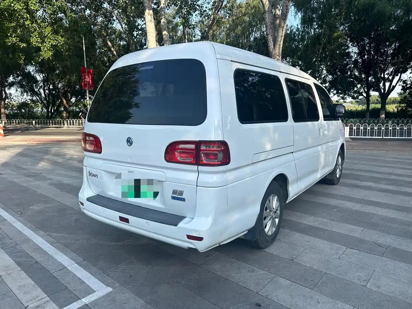Lingzhi New Energy 2021 Passenger Edition Comfort 9-Seater — миниатюра 4