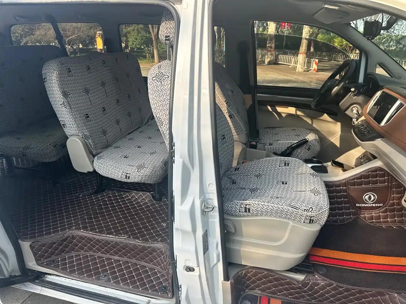 Lingzhi New Energy 2021 Passenger Edition Comfort 9-Seater — миниатюра 10