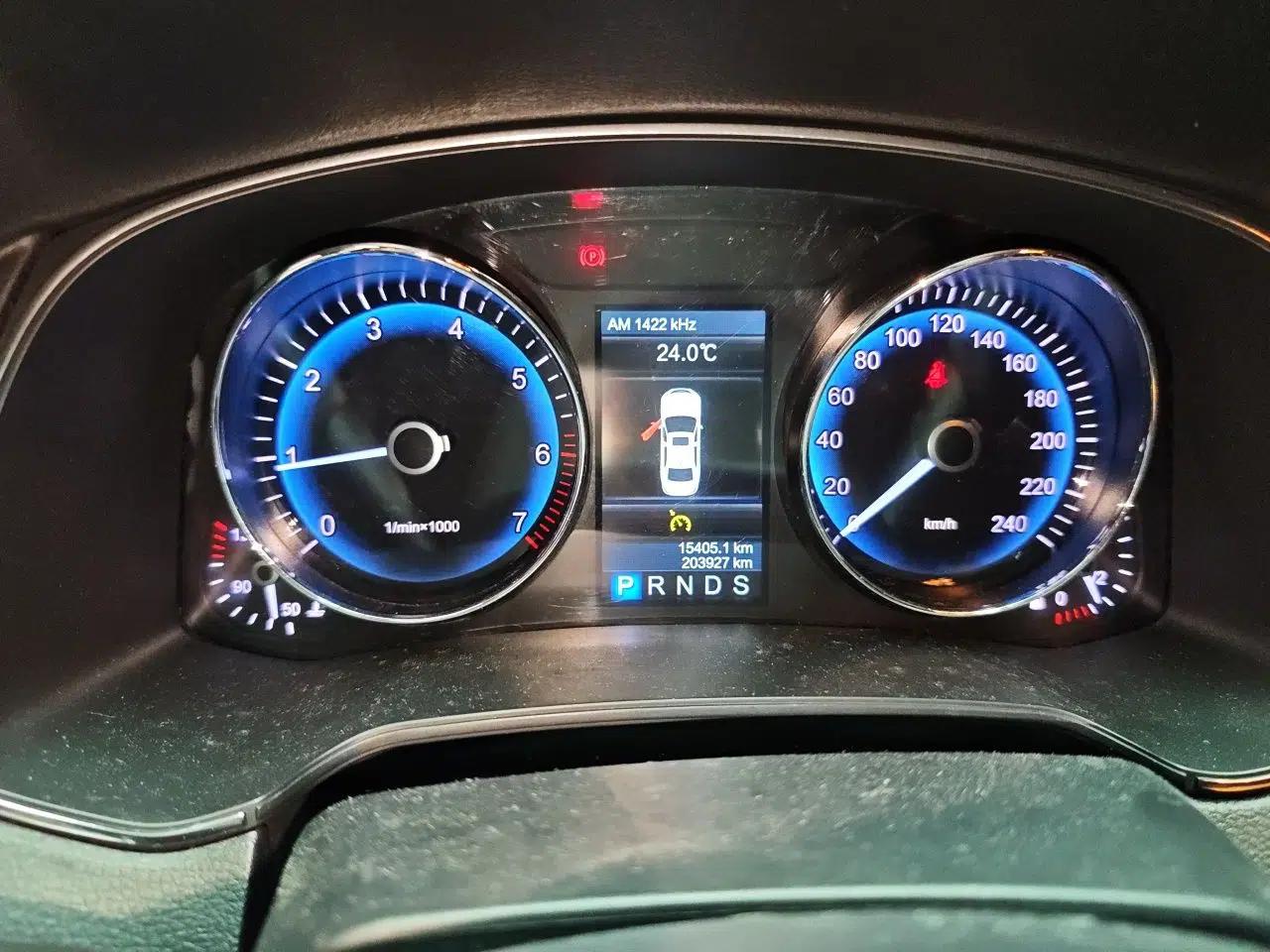 Hongqi H7 2015 2.0T Luxury Model — миниатюра 11