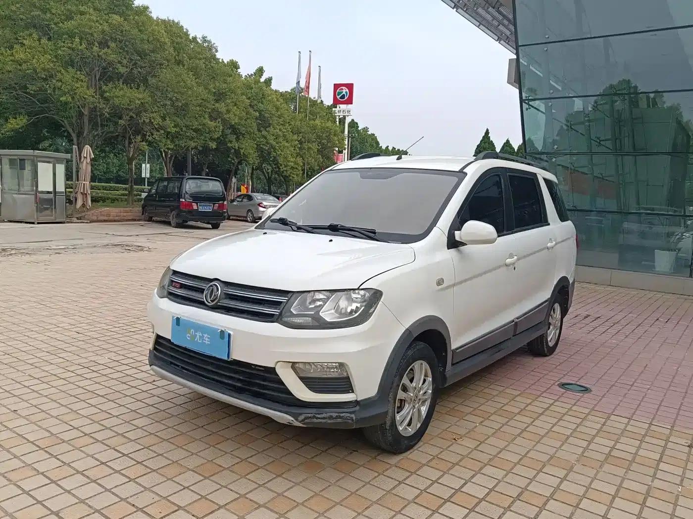 Fengguang 370 2016 Model 1.5L Manual Standard II 7-Seater — миниатюра 1