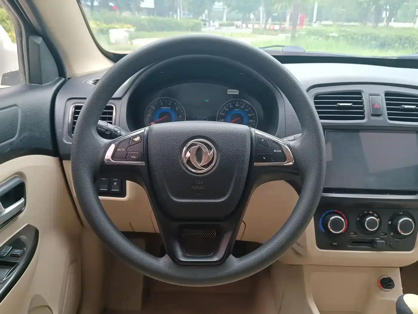Fengguang 370 2016 Model 1.5L Manual Standard II 7-Seater — миниатюра 13