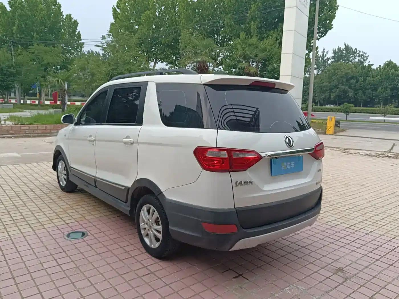 Fengguang 370 2016 Model 1.5L Manual Standard II 7-Seater — миниатюра 17