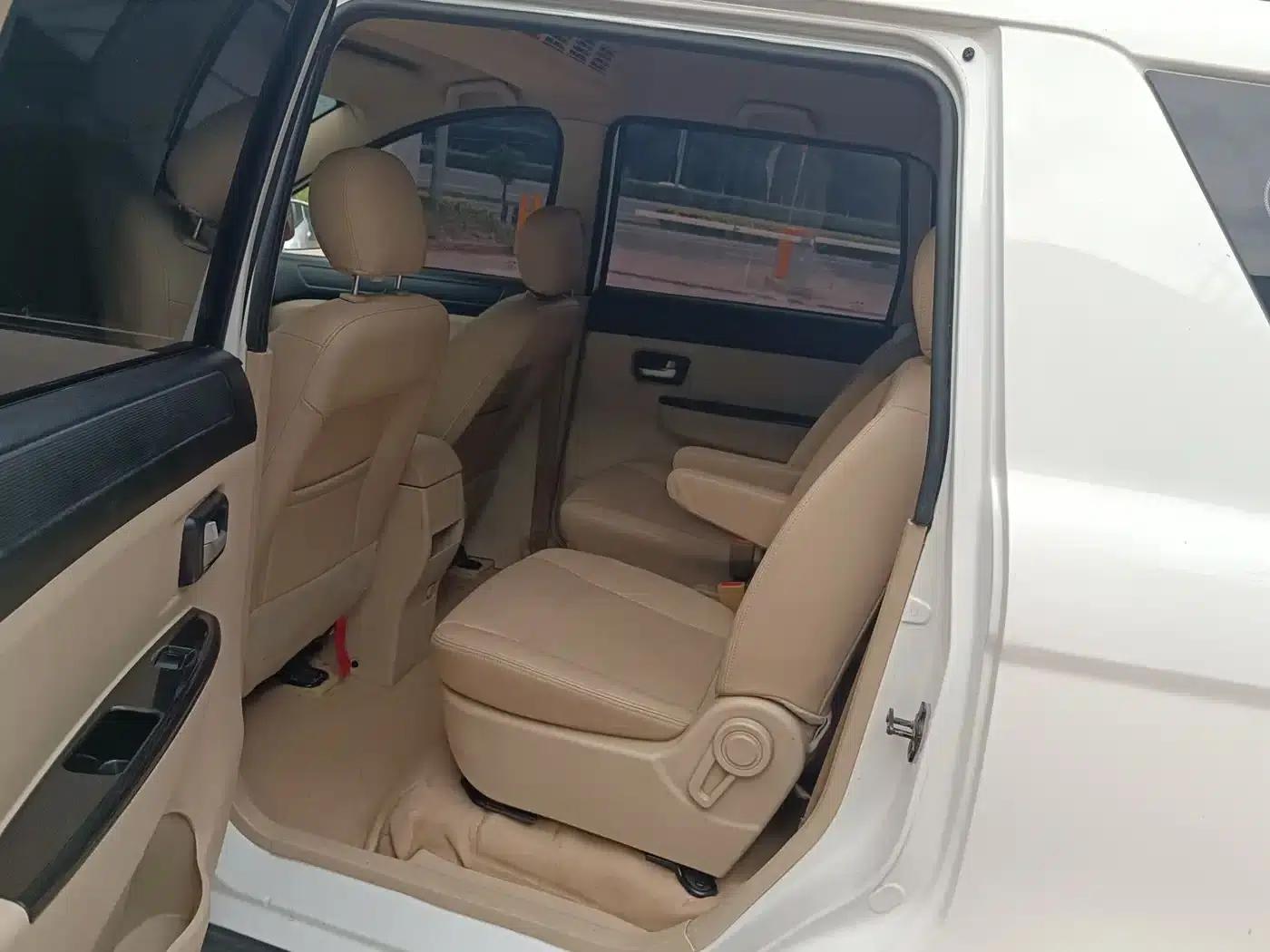 Fengguang 370 2016 Model 1.5L Manual Standard II 7-Seater — миниатюра 8