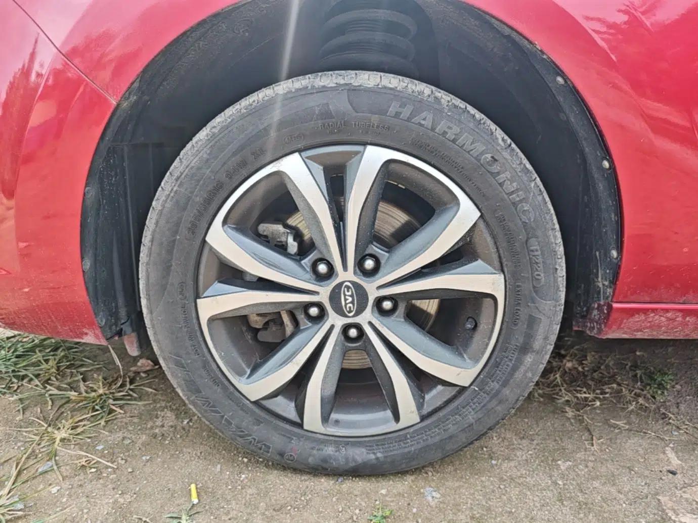 JAC Group Refine R3 2018 1.6L Manual Luxury Smart Model — миниатюра 15
